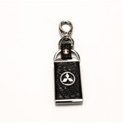 Брелок металл + кожа глянец черный MITSUBISHI B0135